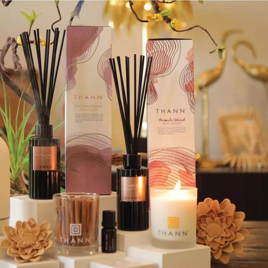 泰国购物必买眼影推荐哪款,泰国必买品牌饰品