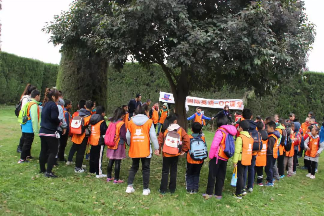 绫虫仼鍥介檯,绫虫仼鍥介檯鑻辫