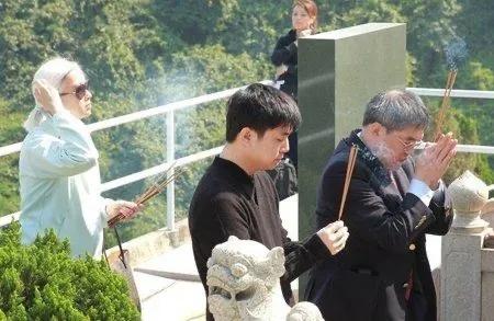 三房太太，13名子女，争夺几百亿家产，霍家宫斗比港剧精彩多了