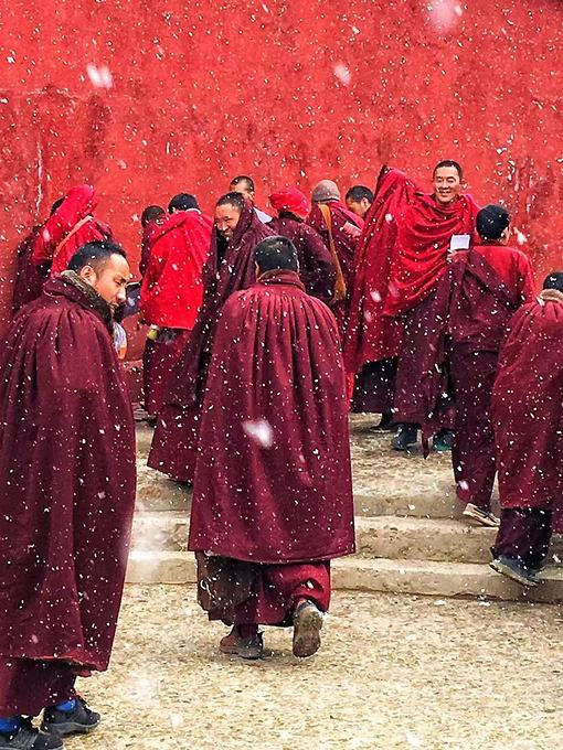 这个冬天去一趟色达,把2020年的不如意,尽数放下