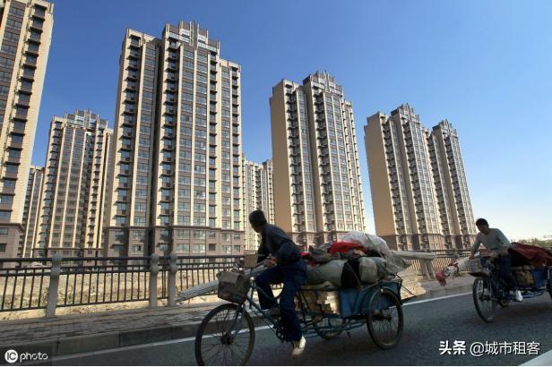 不买房的人反而赢了,买房和不买房10年后的差距