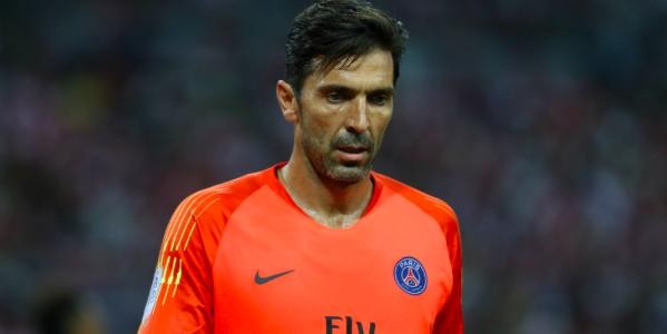 布冯天下足球纪录片,足坛第一门将布冯