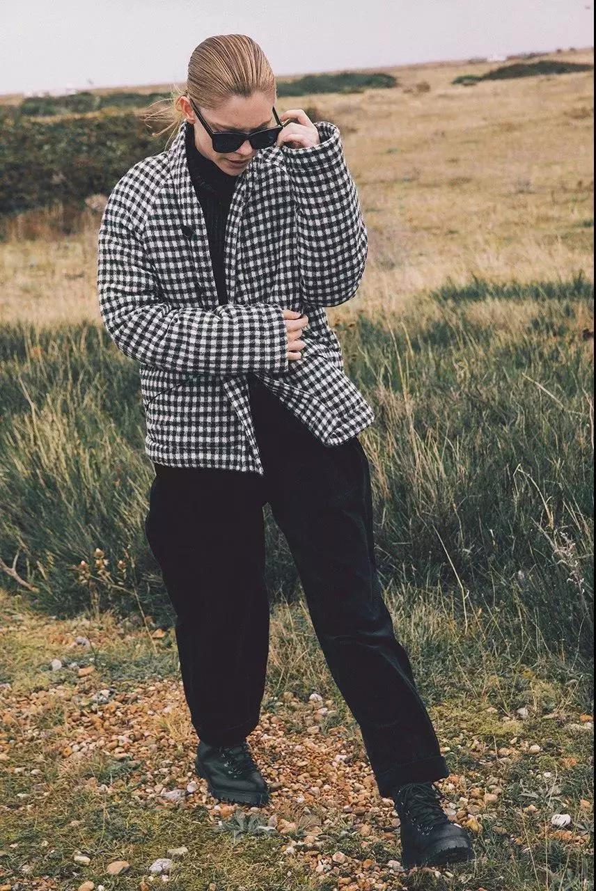 孔孝真同款衬衫豹纹绿色,孔孝真穿搭都是什么品牌