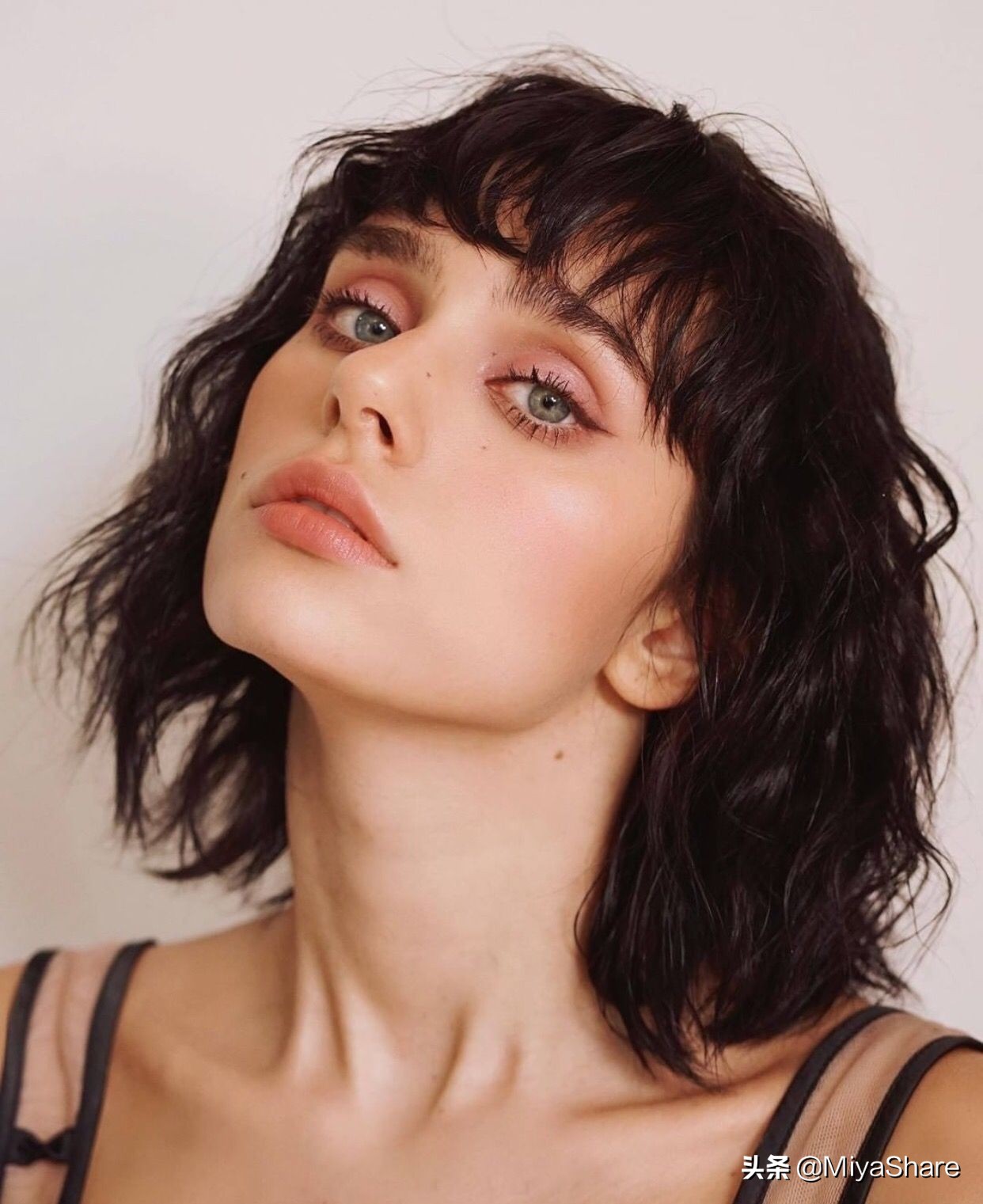 娇兰贵妇眼霜适合什么肤质,娇兰眼霜和sk2眼霜哪个好