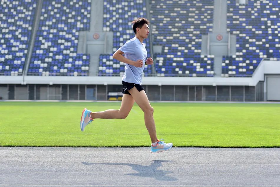 李宁superlight19适合什么跑者,李宁新鞋排行