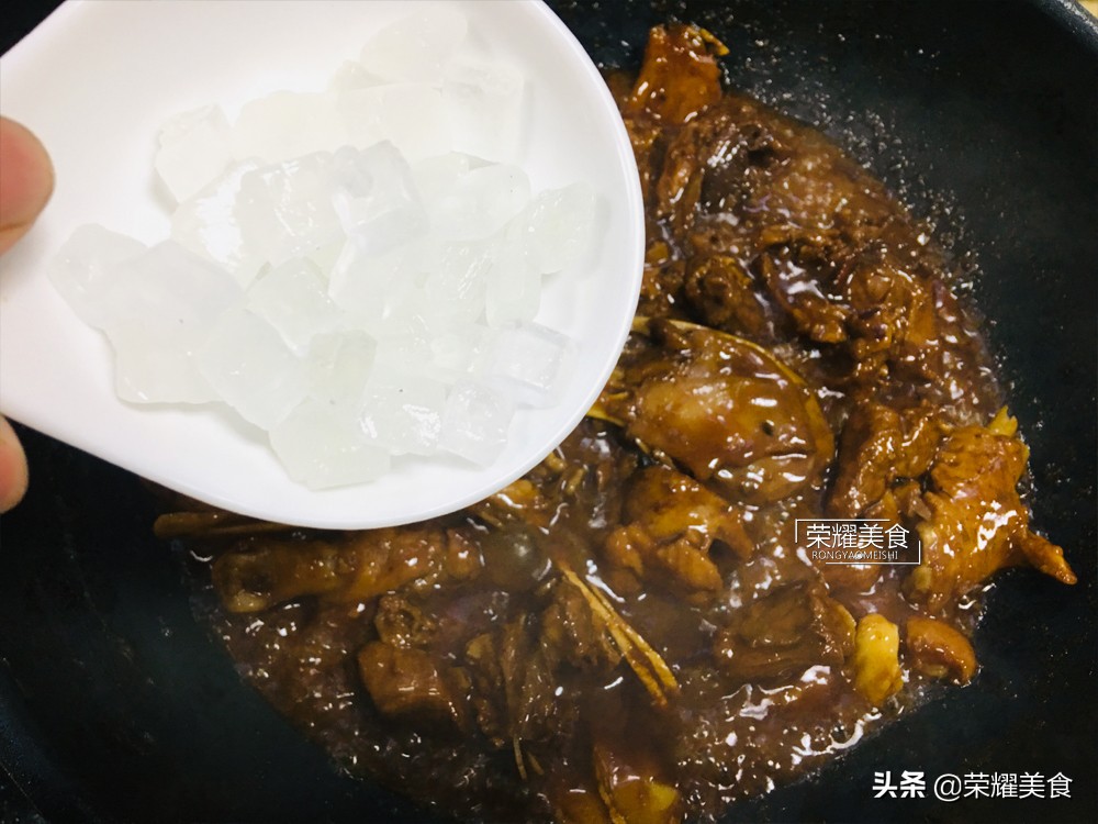 鸭做白切,怎样做白切鸭肉嫩皮脆