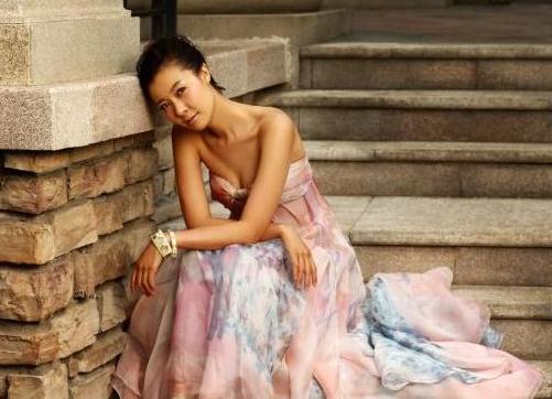 娱乐圈三大奇女,娱乐圈三大美人三角恋