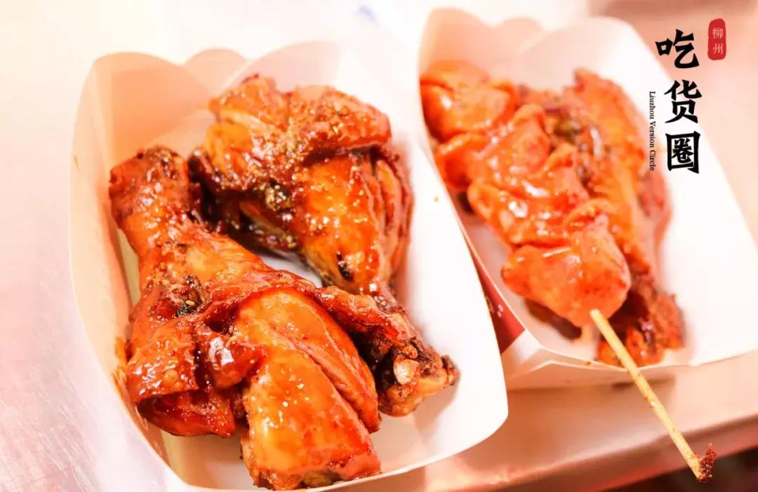 这家五星街不起眼的小吃站,34°高温没空调没座位,每天都排满人