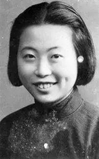 国民*党**特务怀疑她的身份，为何又不敢查她？