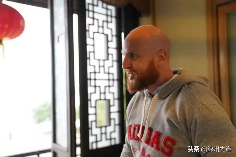 长着中国脸的外国足球运动员,教球的洋教练