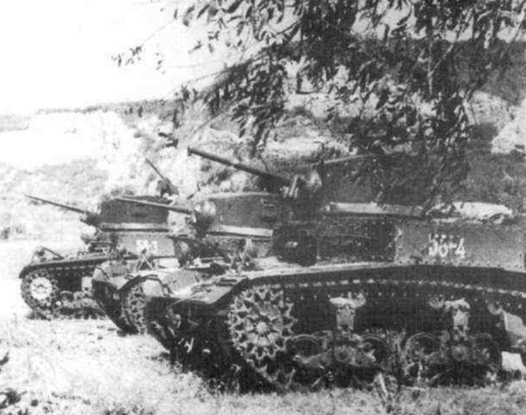 造型紧凑速度快，轻巧灵活机动好，在苏联颇受好评的M3轻型坦克