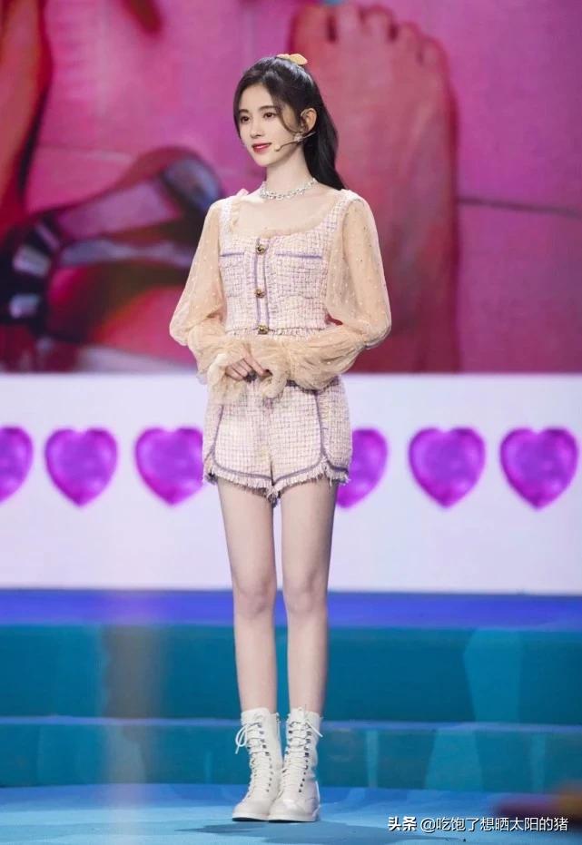 鞠婧祎扎蝴蝶结头发照片,鞠婧祎两个侧蝴蝶结发型