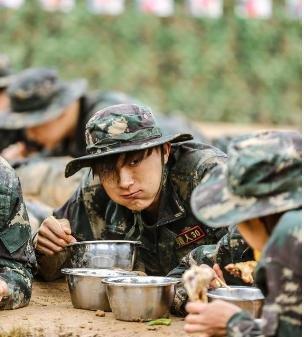 黄子韬装韩国人,黄子韬穷奢极欲