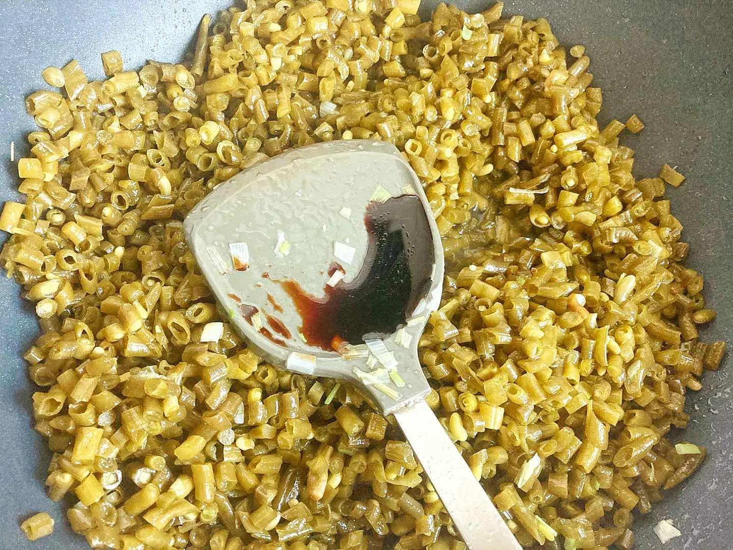 酸豆角香菇肉包,酸豆角肉包子正宗做法