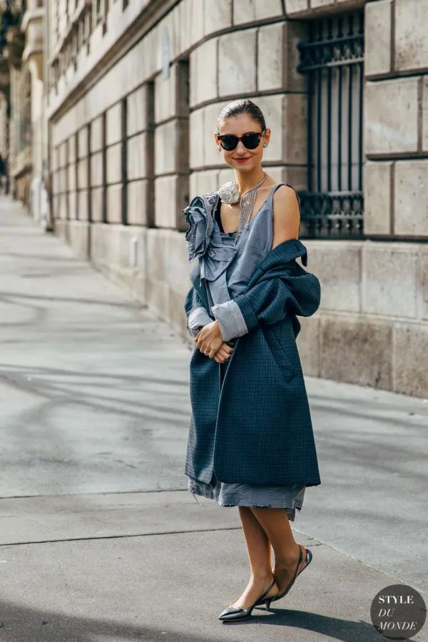 你还在买这么贵的大衣吗,买了件比较贵的大衣有些后悔