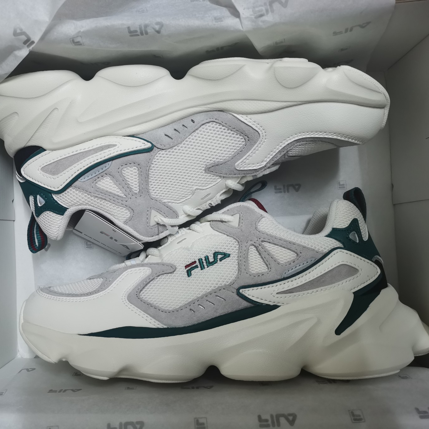 fila老爹鞋哪个色好看,fila老爹鞋哪款最好