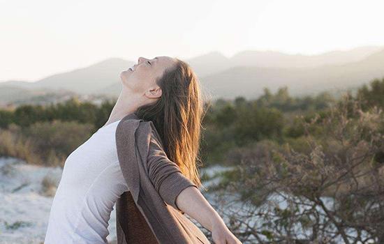 木北造型染发不均匀,染灰色偏青怎么避免