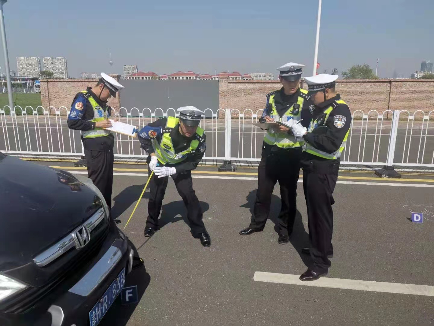 全国交警系统实战大练兵比武竞赛圆满落幕天津交警交通事故处理代表队勇夺团体单项三等奖