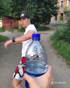 踢瓶盖挑战周杰伦,踢瓶盖挑战谁第一