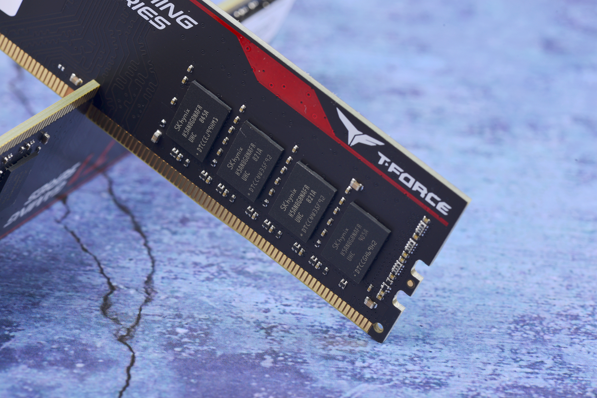 十铨开创者ddr4,十铨梦境内存ddr4