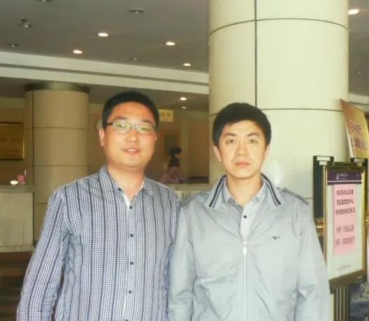 长葛老城创业小伙,长葛一帅哥创业10年开了六家店