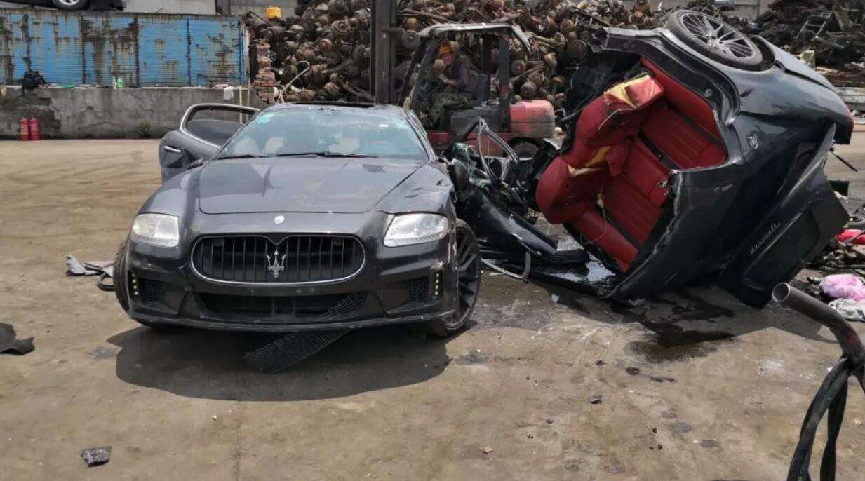 撞到豪车该怎么处理,撞了豪车保险怎么赔