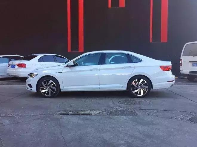 全新一代速腾长轴距版,2019款全新速腾上市