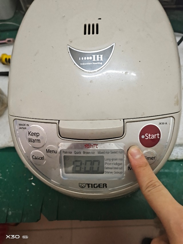 日本电饭煲原装进口使用年限,电饭煲日本进口大容量