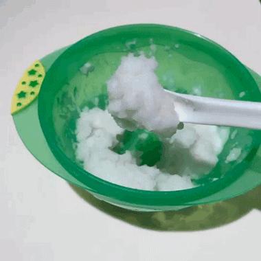 辅食第一口米粉怎么泡,辅食第一口米粉如何冲泡