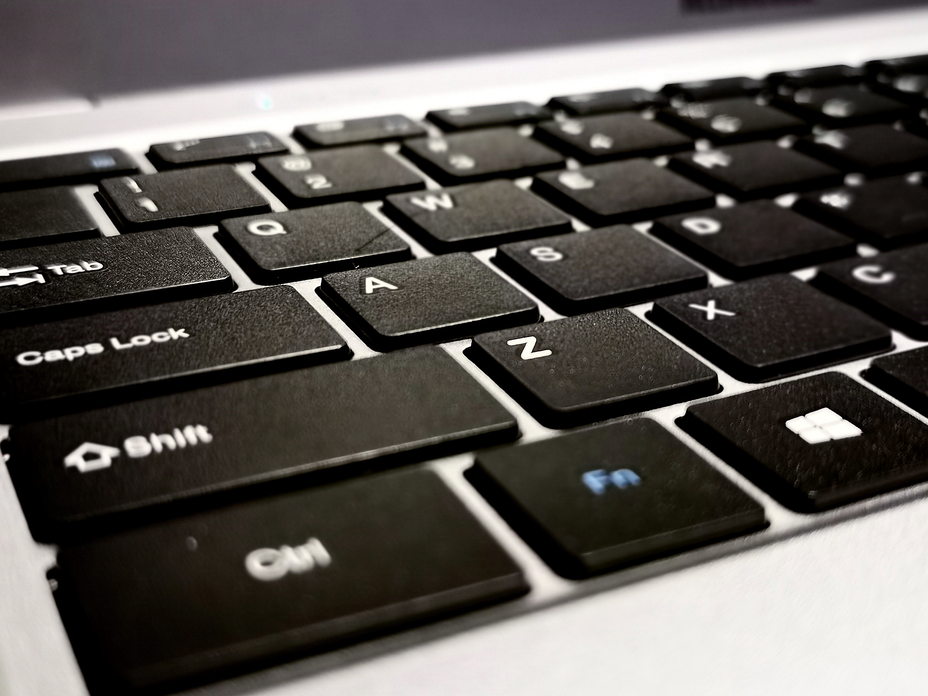 i7酷比魔方笔记本,酷比魔方i7对比微软