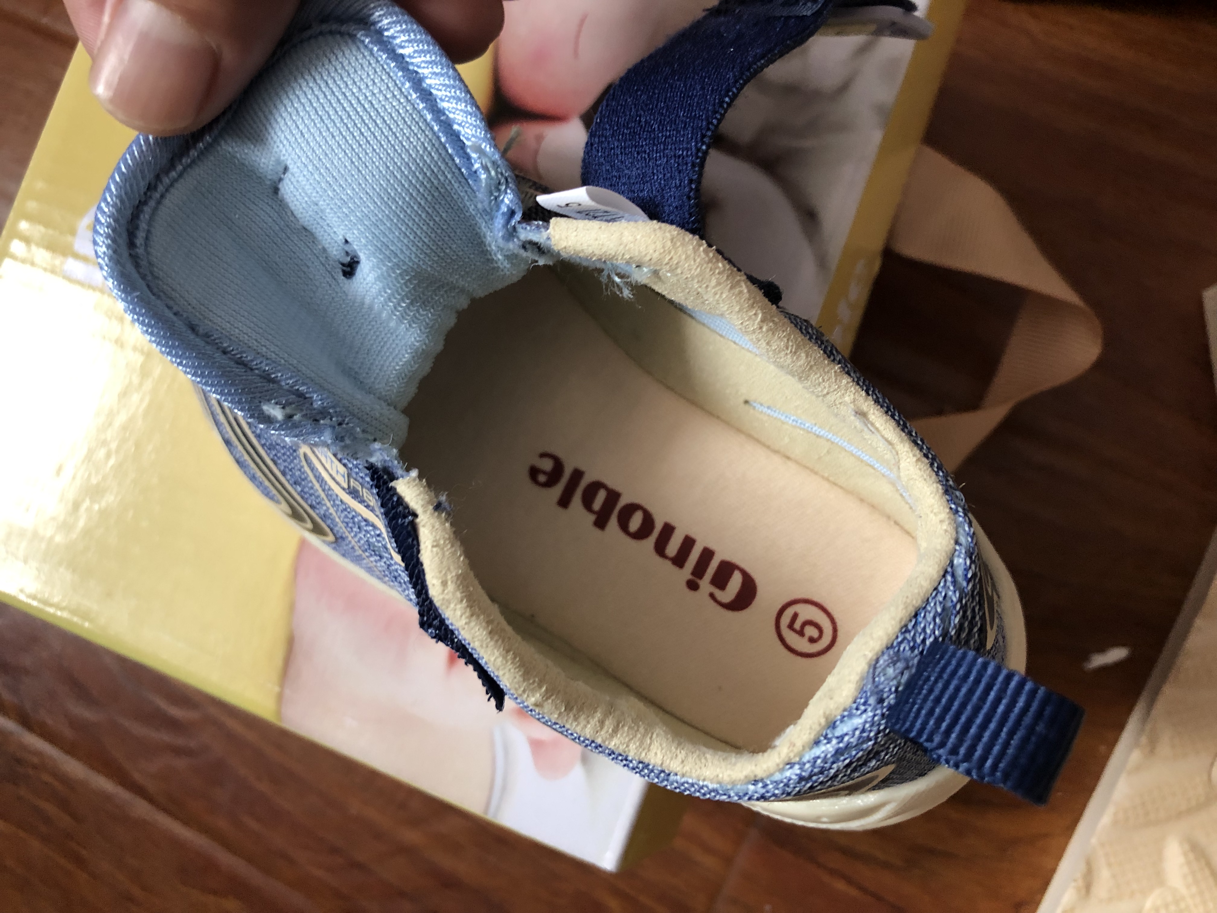 第一双学步鞋怎么选码,宝宝第一双学步鞋推荐