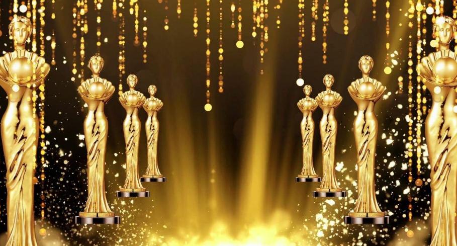 女明星的红毯礼服都只穿一次,那走完红毯后,礼服要怎样处理