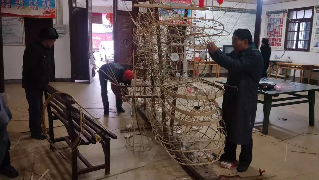 龙灯什么时候开始玩的,今年的龙灯为什么这么多