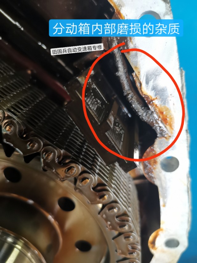 新款保时捷卡宴行驶中嗡嗡响,保时捷卡宴中控下面异响