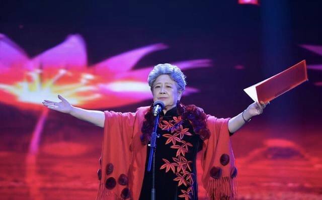 陶玉玲穿旗袍,86岁陶玉玲老得优雅