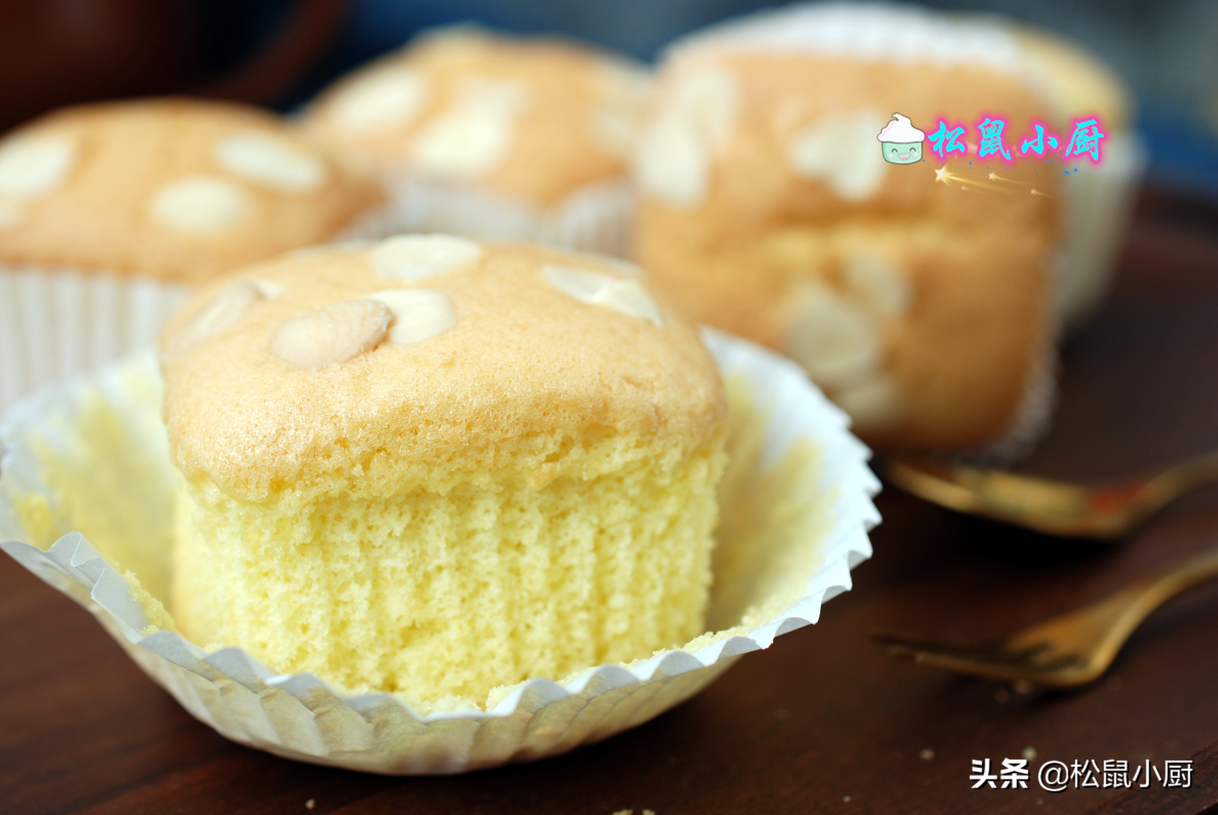 不用烤箱不用电饭煲做简单的蛋糕,不用烤箱的小蛋糕松软香甜