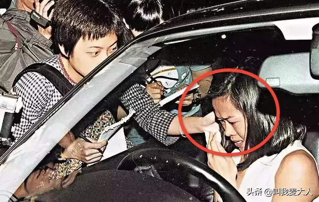 百亿富豪甘比,甘比李嘉欣哪个有钱