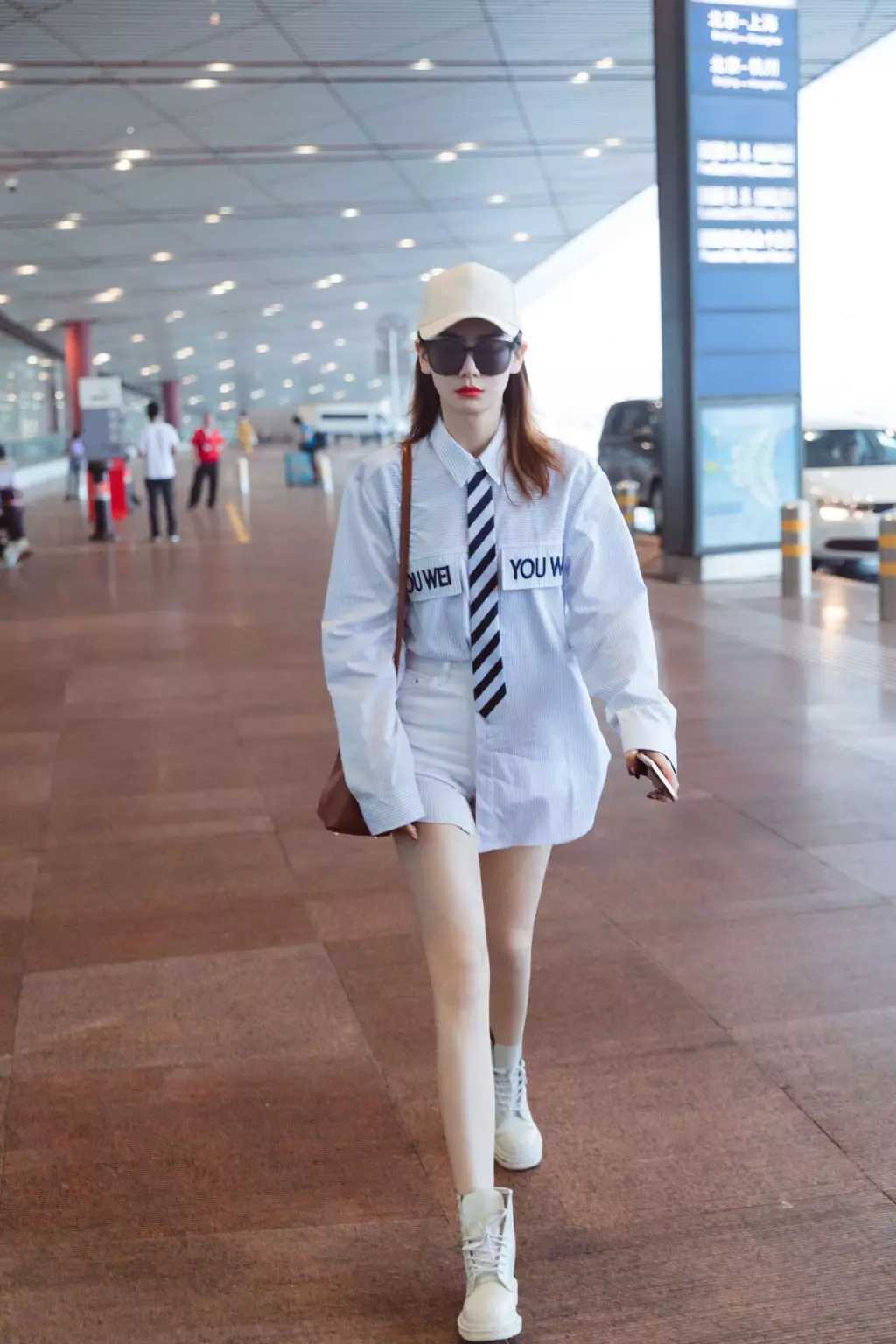 夏季休闲穿搭高级短裤t恤,夏天怎么穿衣服就很酷