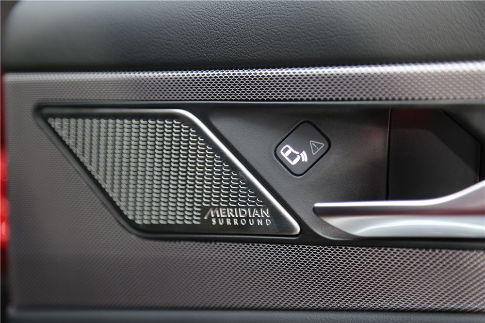 昆明秋名山弯道超车小试捷豹xel,彩云之巅抢先试驾全新捷豹xel