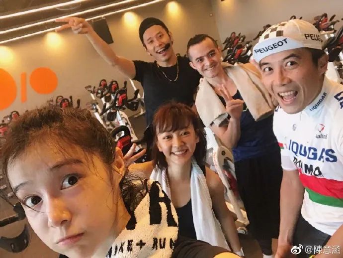 黄磊女儿黄多多健身上热搜,14岁黄多多健身完整版