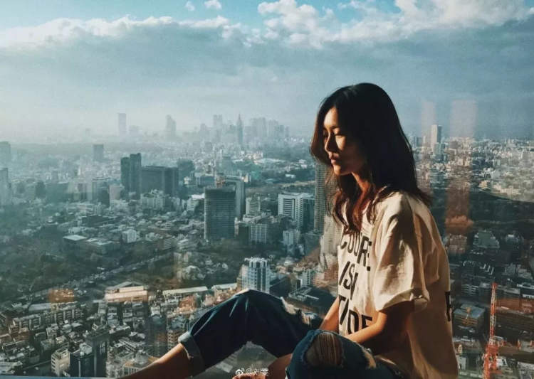 中文字母t恤,看不懂的英文衣服千万别买