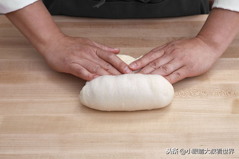 第一次发酵过度的面团,发酵过度的吐司面团