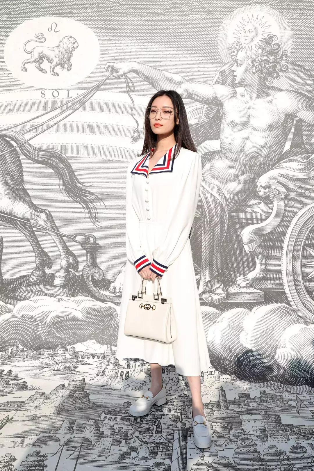 米兰时装周明星造型和模特对比,米兰时装周明星看秀造型