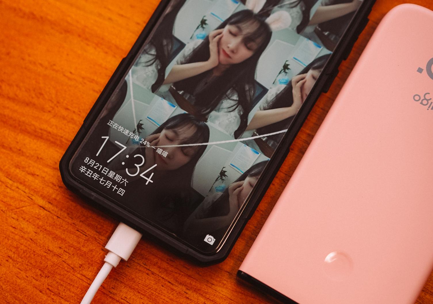 别总指望共享充电宝!aigoA10s充电宝价格实惠,还支持22.5W快充