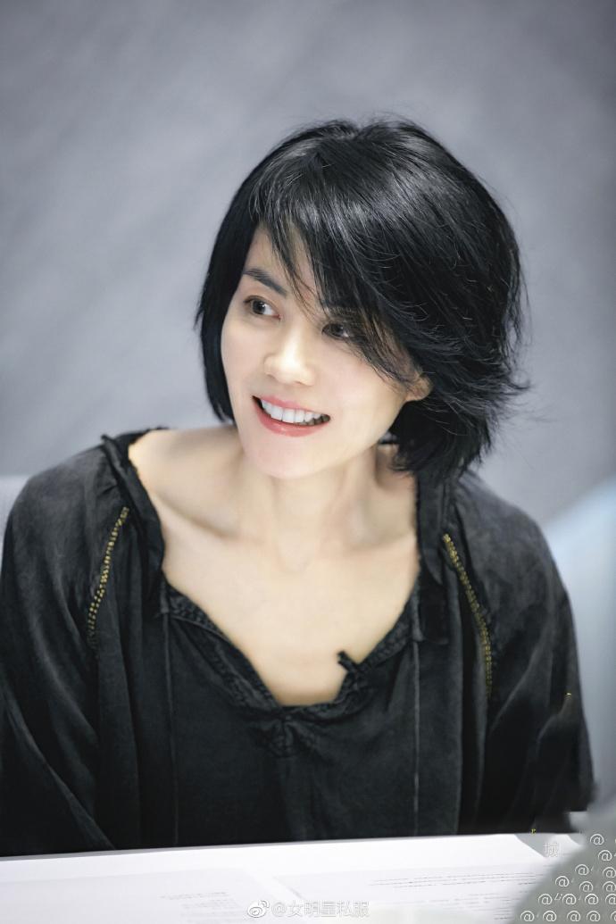 谢霆锋现在选择王菲还是张柏芝,谢霆锋和王菲先谈的还是张柏芝