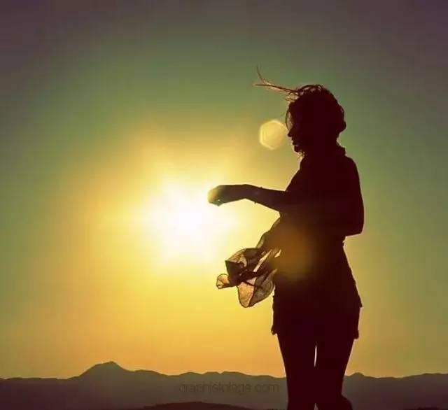 为什么要自甘堕落呢,人为什么会一瞬间选择了自甘堕落