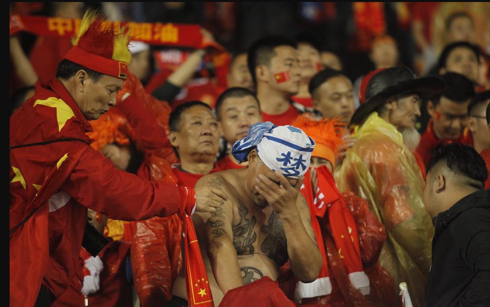 踢最臭的球，挣最多的钱，连足行健也拯救不了的今古传奇——男足