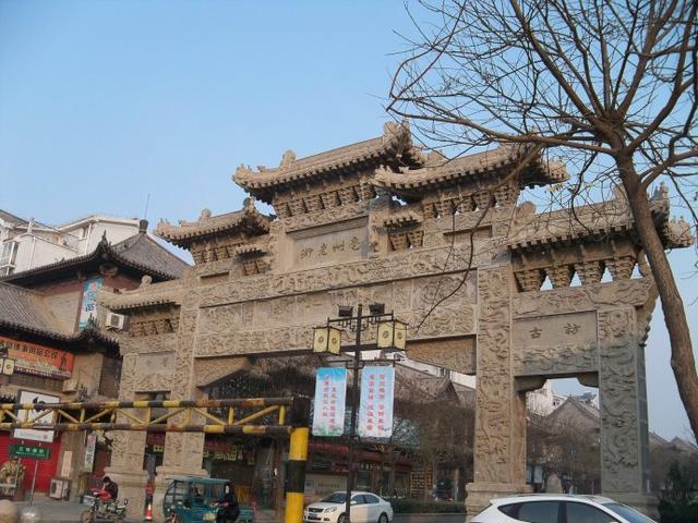 孔雀女和凤凰男的悲剧,孔雀女爱上凤凰男后来咋样了