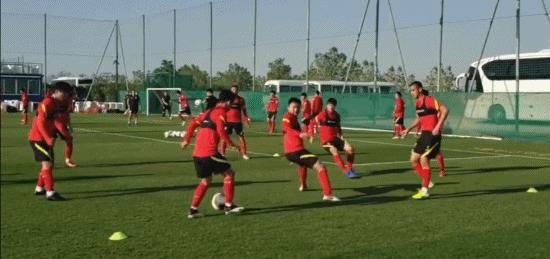 董路对足球青训贡献,董路谈足球文化缺失