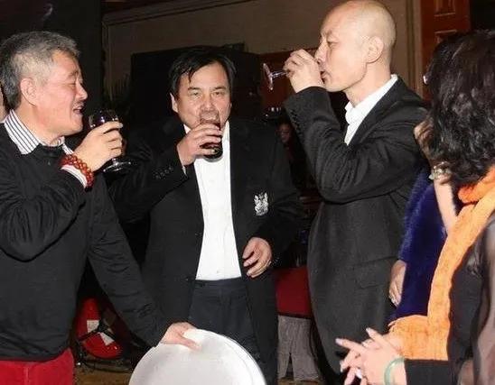 北京车牌a00001法拉利是什么型号,中国第一辆法拉利车牌号值多少钱